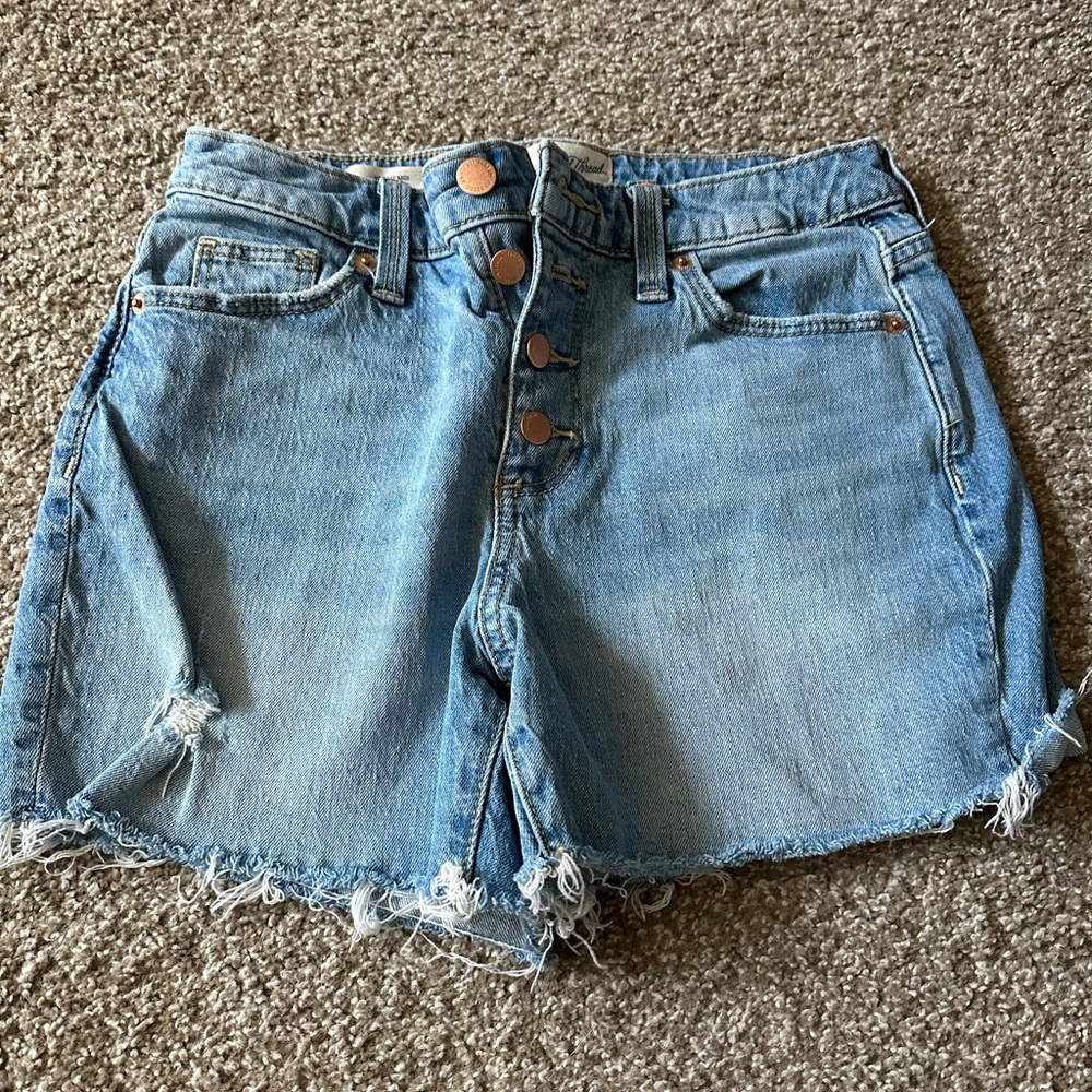 Vintage midi jean shorts